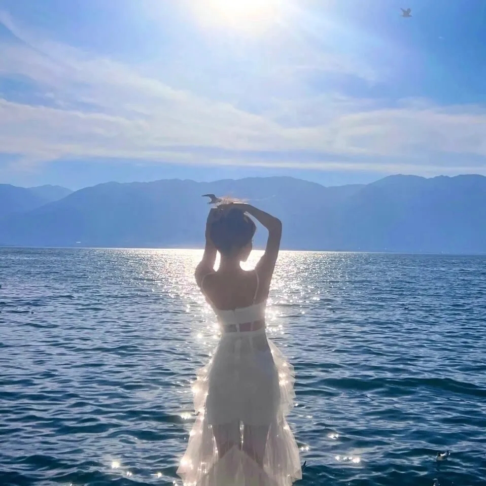 不装了，脚踹渣男后我成了全球女战神